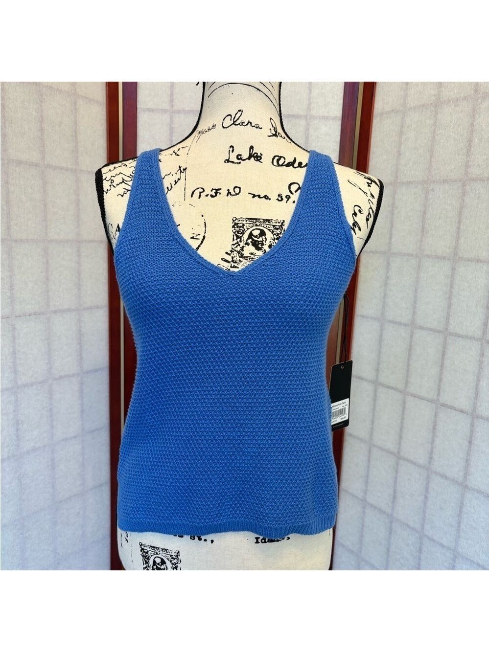 Beautiful Tank - NWT - XXS
